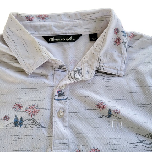 TravisMathew Polo Shirt Men's Medium White Fireworks Boats Golf Casual Stretch - Picture 1 of 6